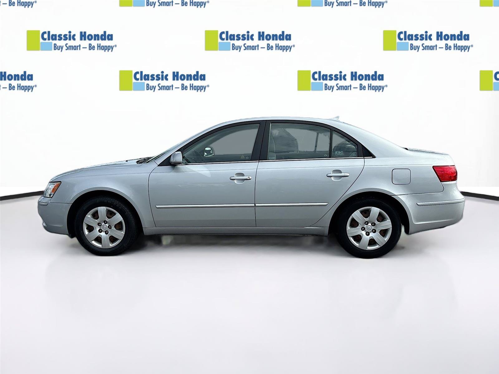 Used 2010 Hyundai Sonata GLS w/ Popular Equipment Pkg 2 FWD image 4