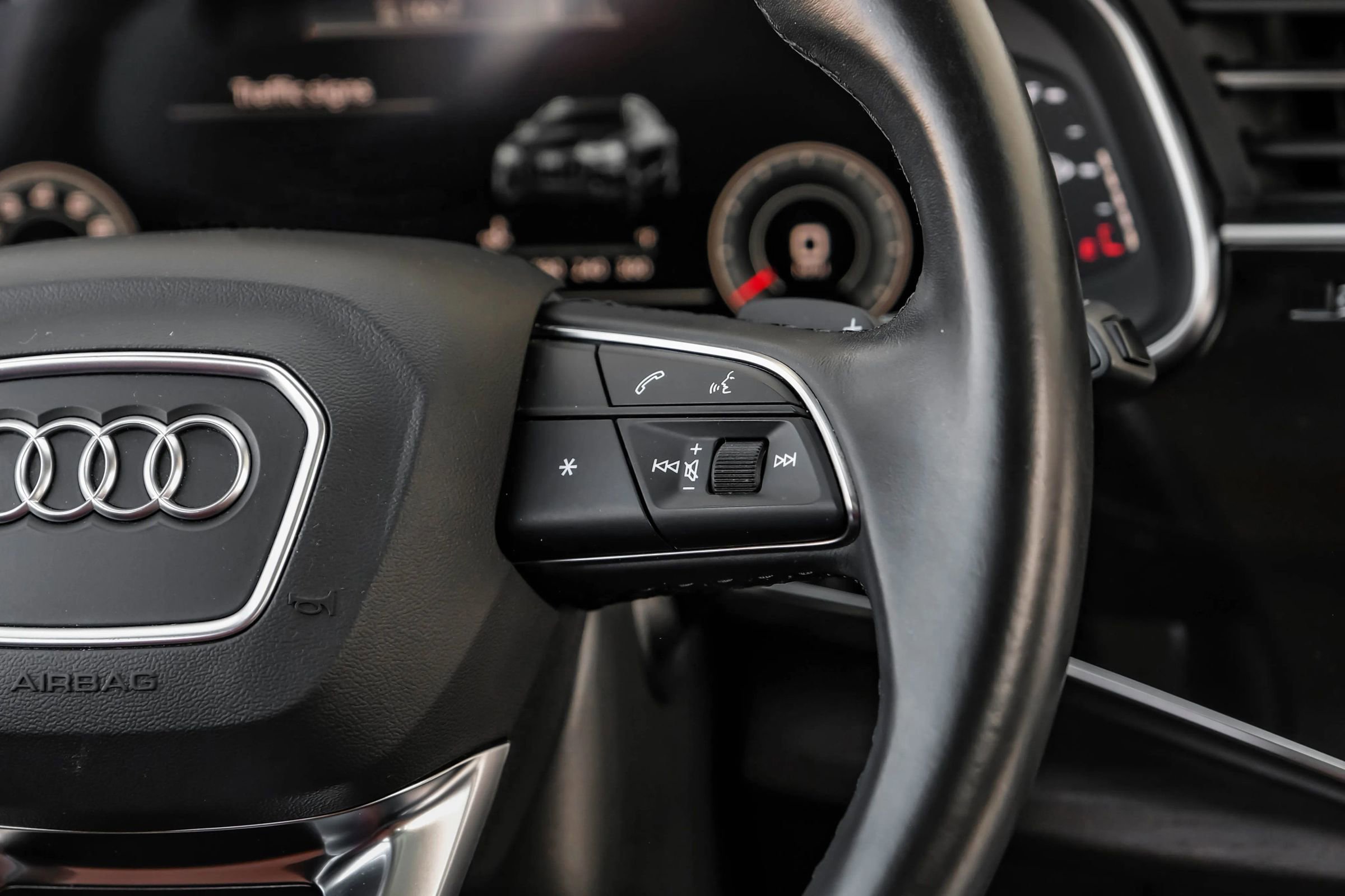 Used 2021 Audi Q8 Prestige w/ Prestige Package image 20