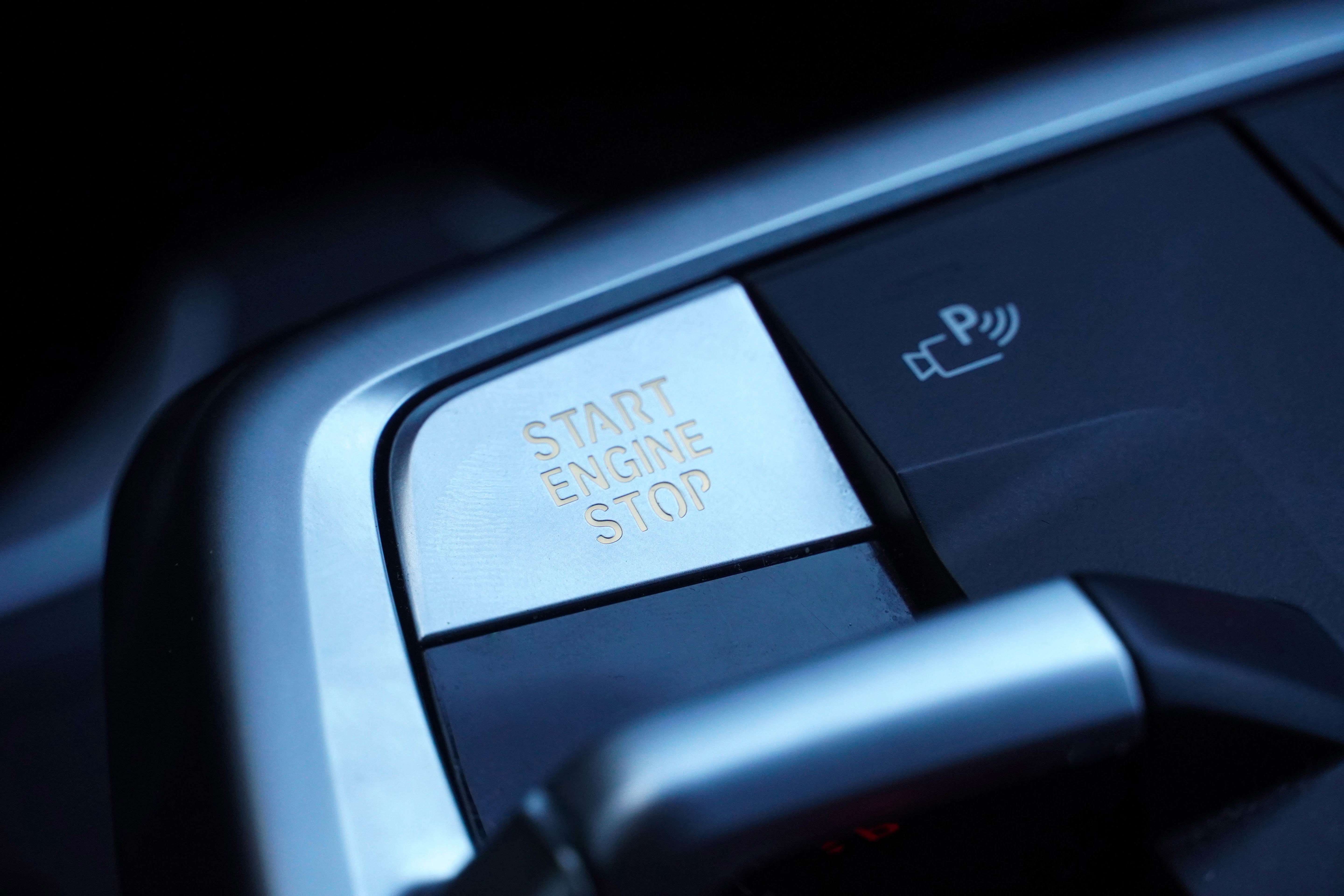 Certified 2025 BMW X2 xDrive28i image 22