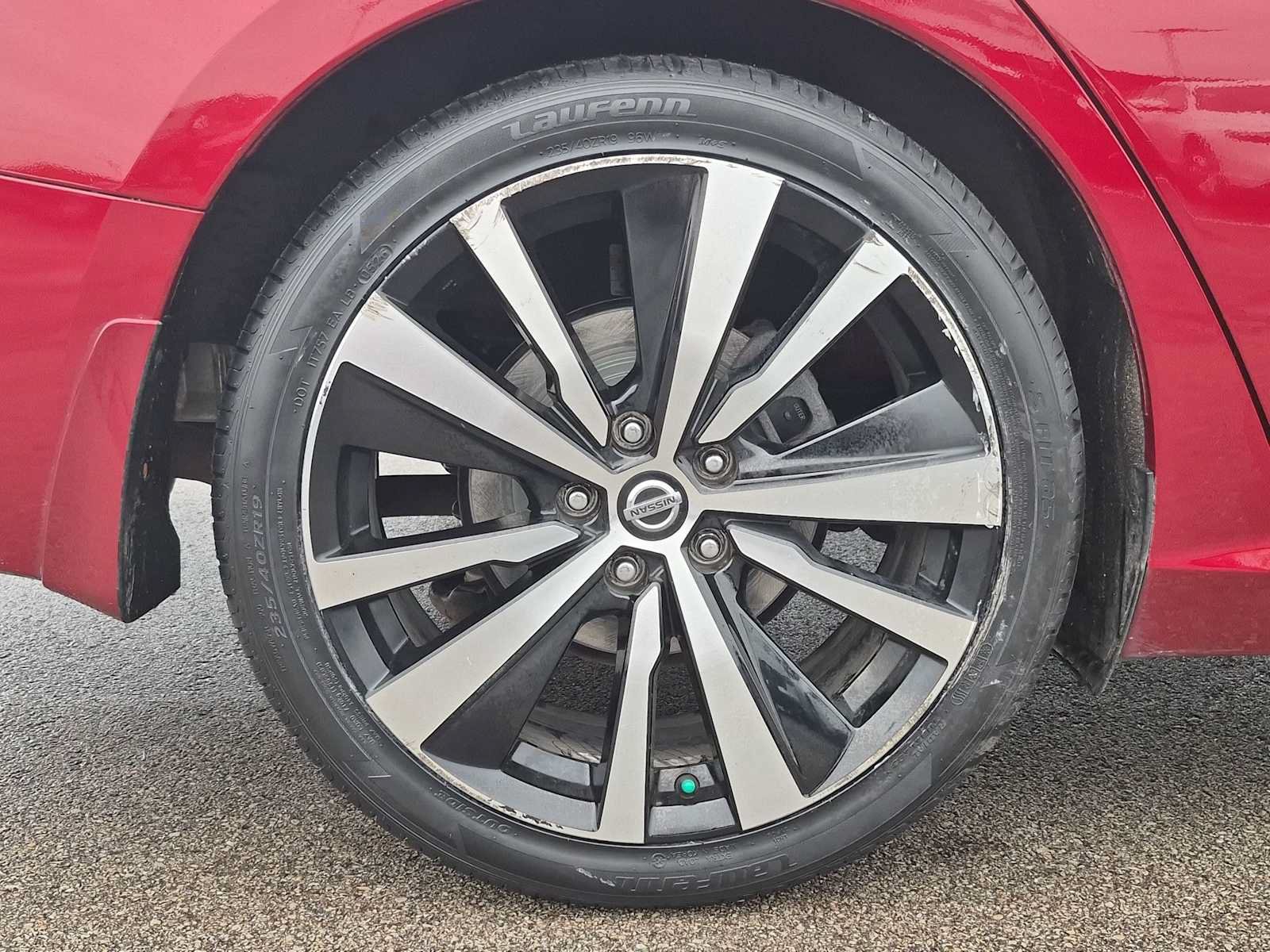 Used 2019 Nissan Altima 2.5 SR FWD image 14