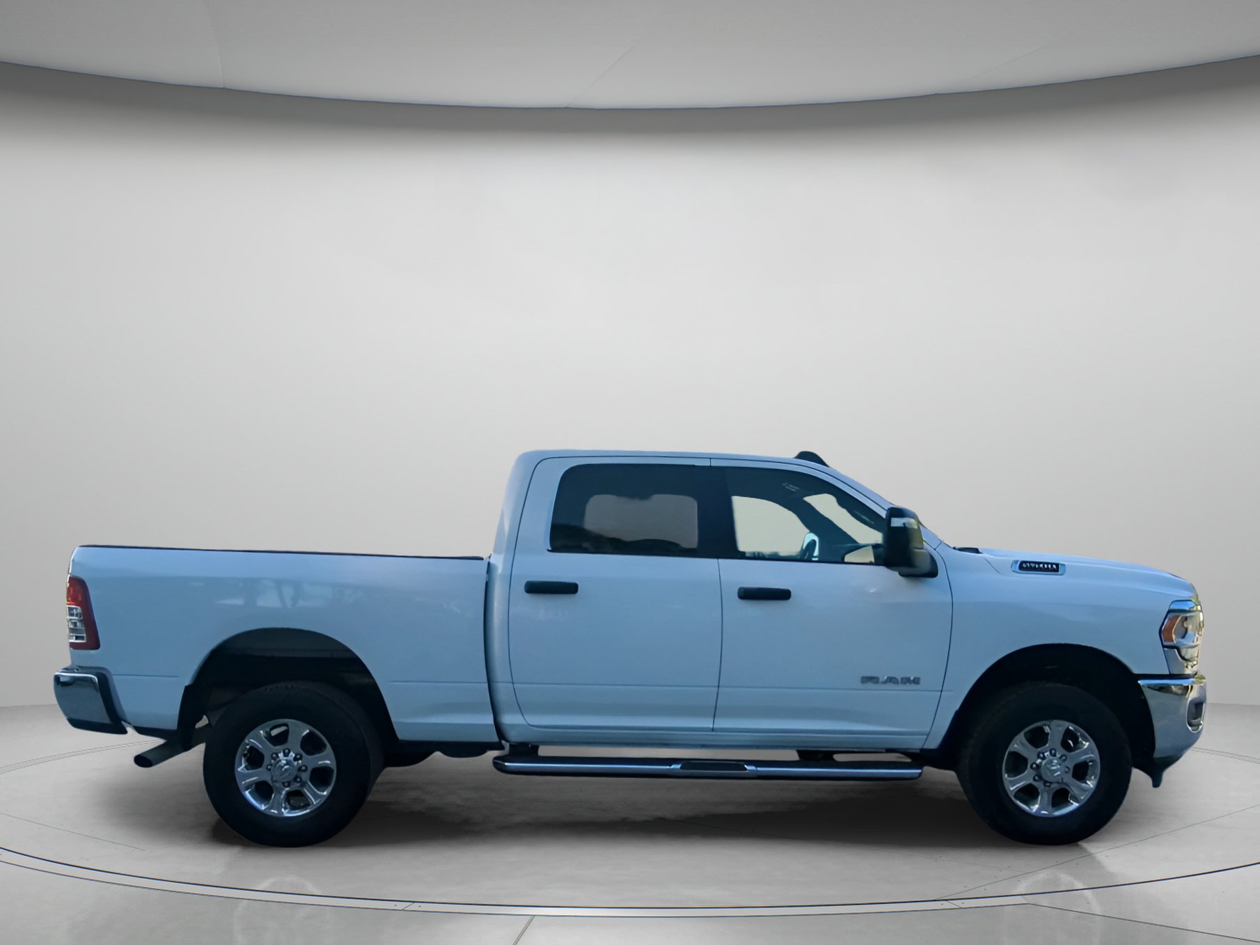 Used 2024 RAM 2500 Big Horn AWD/4WD image 32