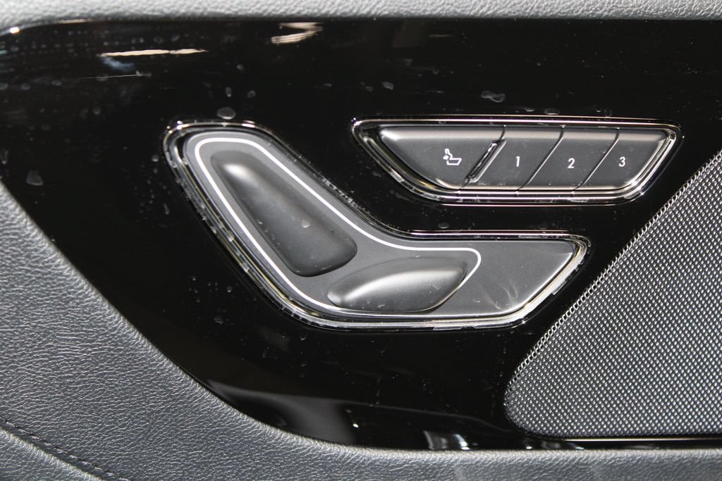 New 2026 Lincoln Aviator 2WD image 21