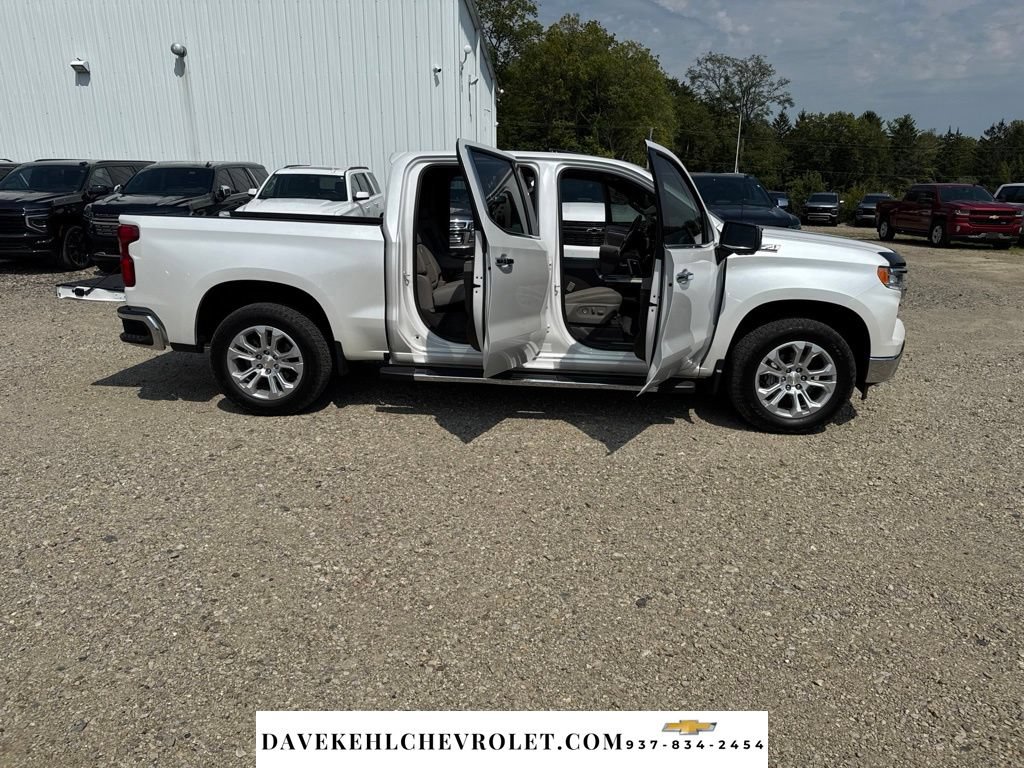 Used 2022 Chevrolet Silverado 1500 LTZ w/ LTZ Premium Package AWD/4WD image 34