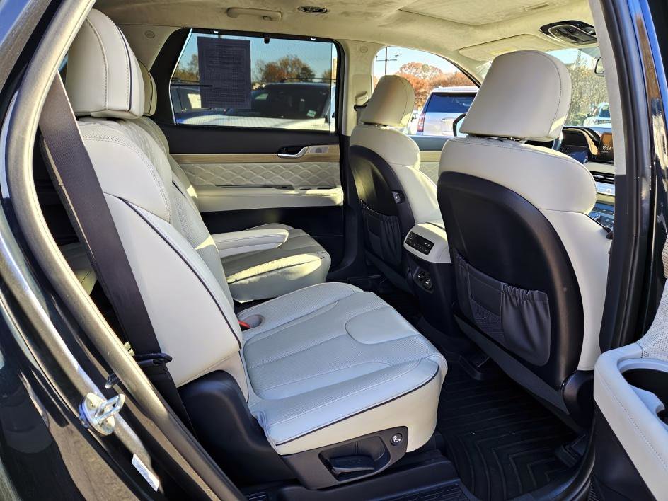 Used 2022 Hyundai Palisade Calligraphy image 15