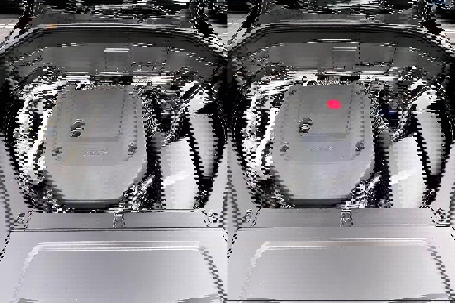 New 2026 Volvo XC90 B6 Plus w/ Protection Package Premier AWD/4WD image 14