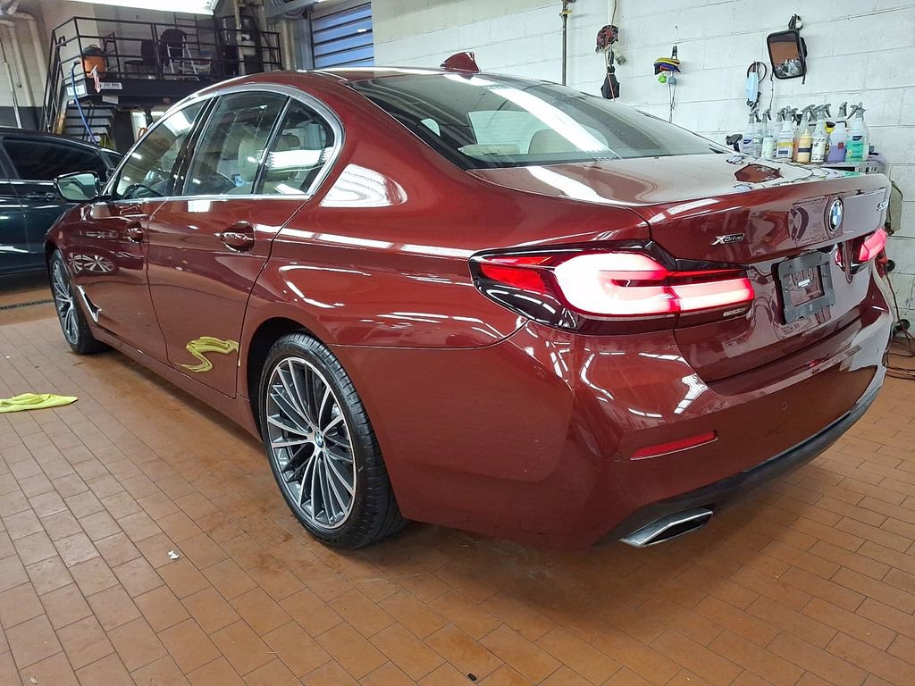 Certified 2023 BMW 530i xDrive w/ Premium Package AWD/4WD image 6