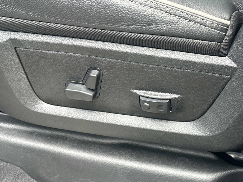 New 2026 RAM 3500 Limited AWD/4WD image 18