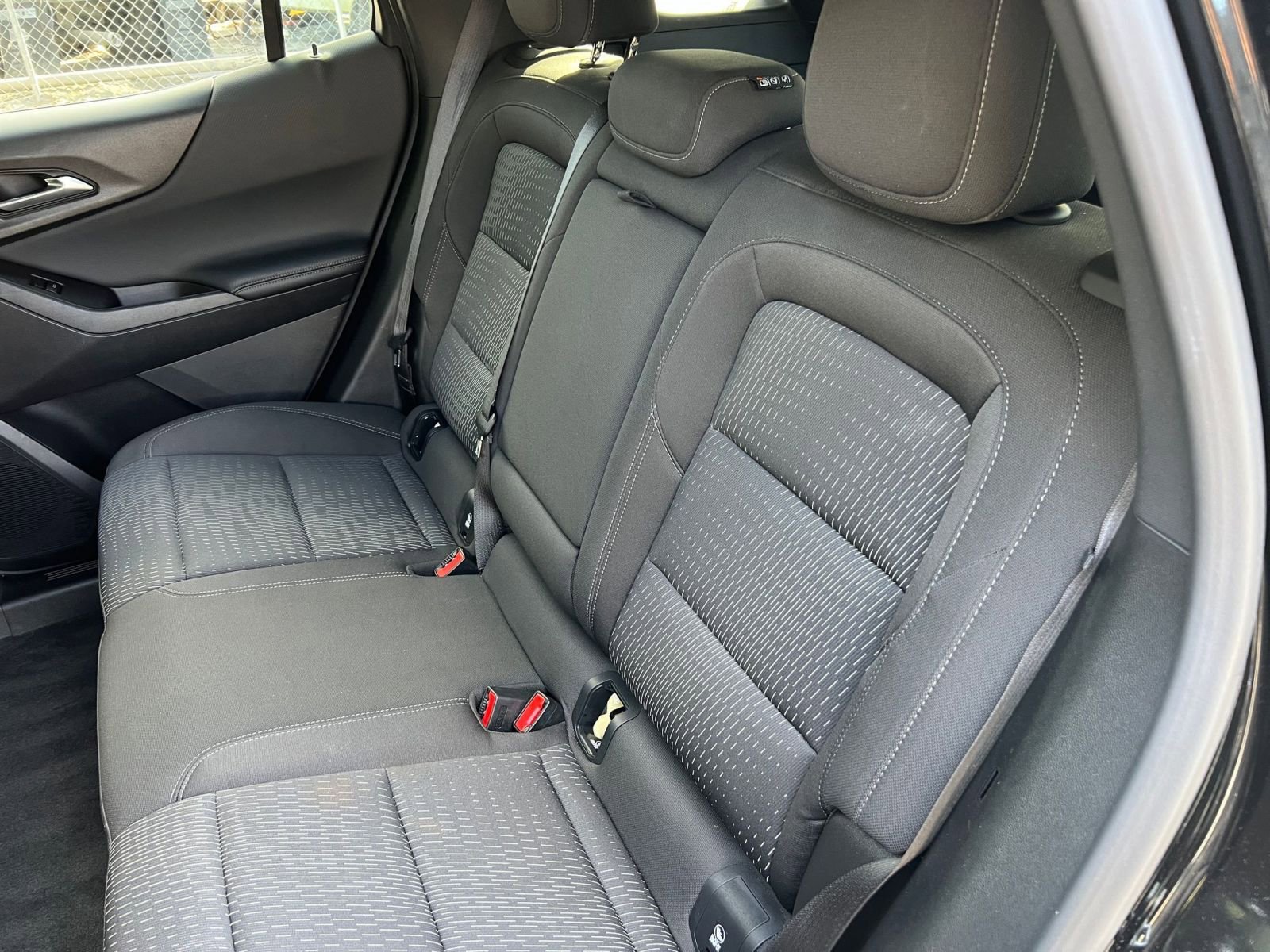 Used 2025 Chevrolet Equinox LT image 31