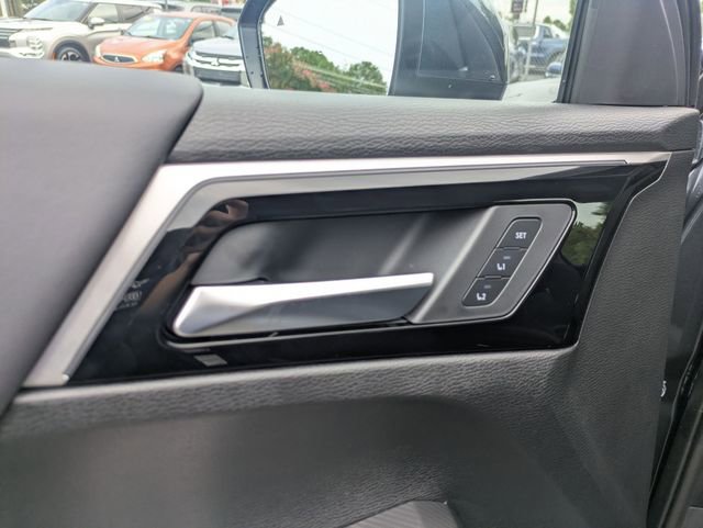 New 2025 Mitsubishi Outlander SEL FWD image 13