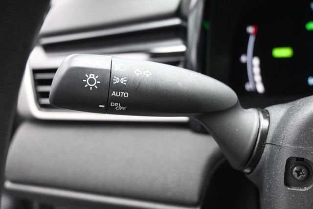 Used 2025 Toyota Camry LE FWD image 30