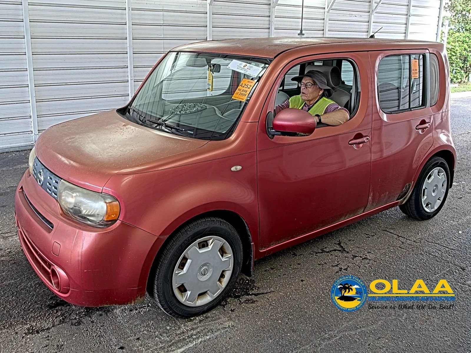 Used 2009 Nissan Cube 1.8 S w/ Interior Designer Pkg FWD image 1