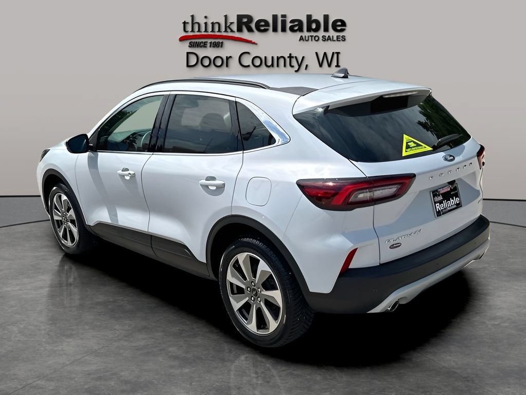 Used 2025 Ford Escape Platinum AWD/4WD image 3