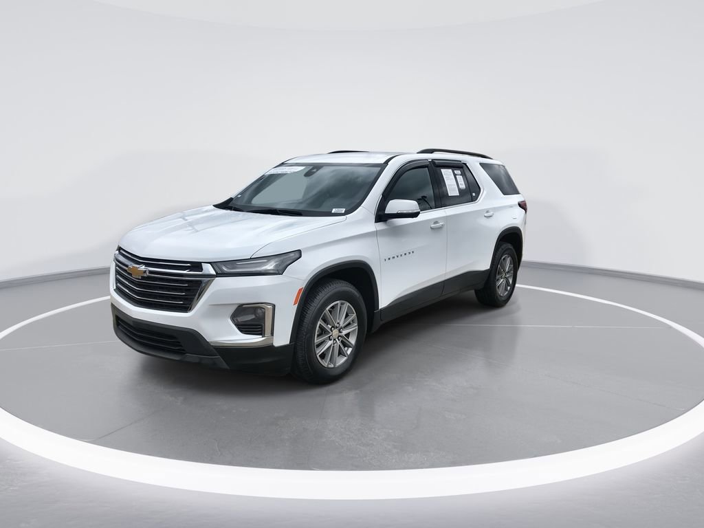 Used 2023 Chevrolet Traverse LT w/ LPO, Floor Liner Package FWD image 4