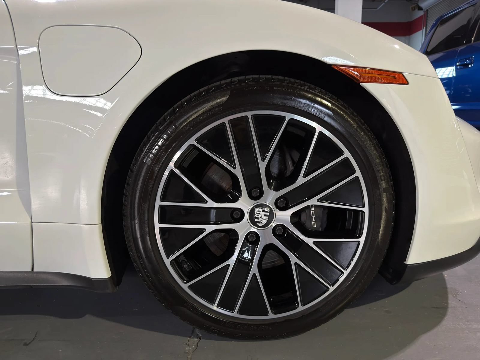 Used 2022 Porsche Taycan RWD image 42