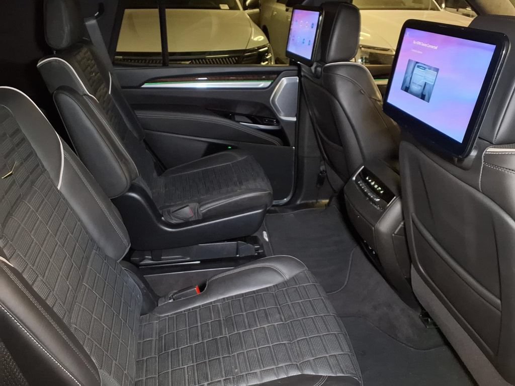 Certified 2025 Cadillac Escalade Sport Platinum AWD/4WD image 20