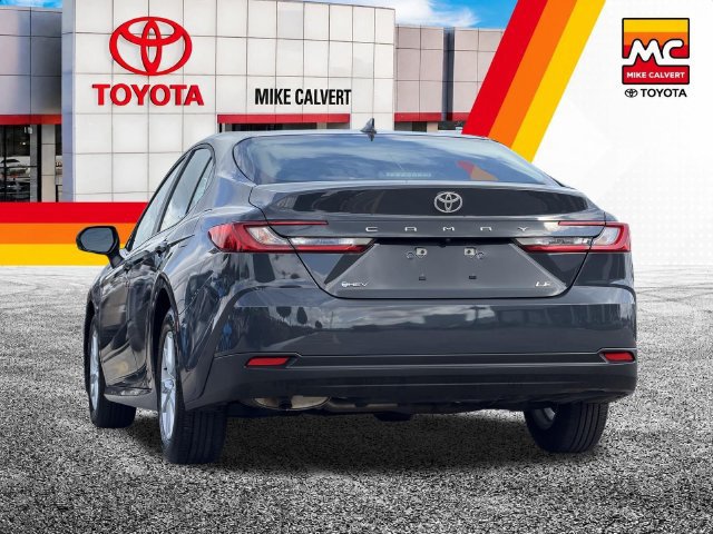 Used 2026 Toyota Camry LE FWD image 4