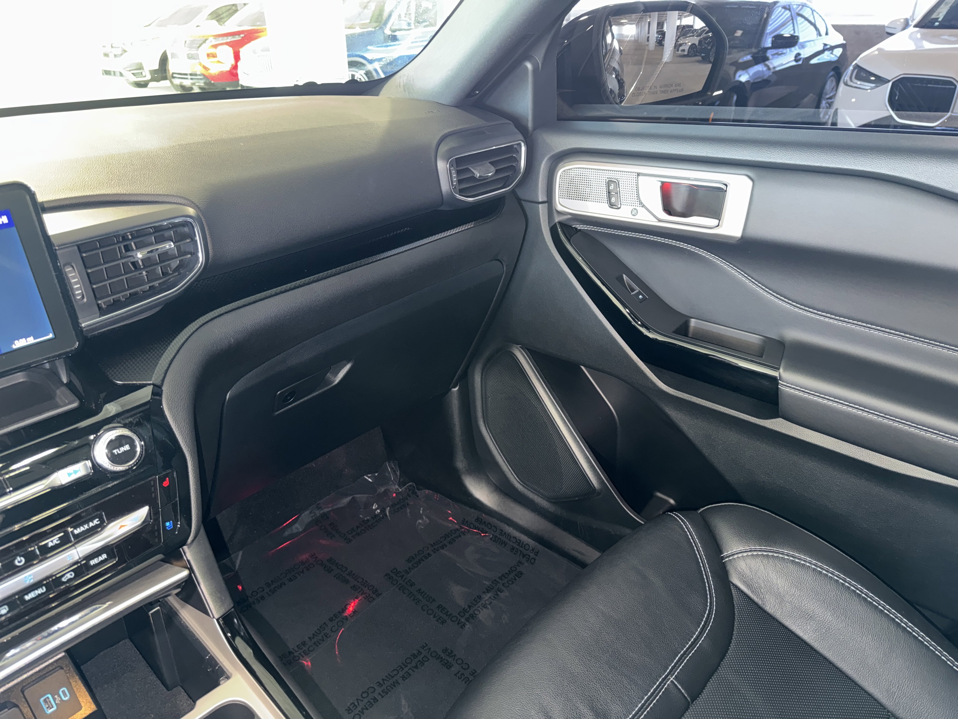 Used 2024 Ford Explorer ST w/ Equipment Group 401A image 31