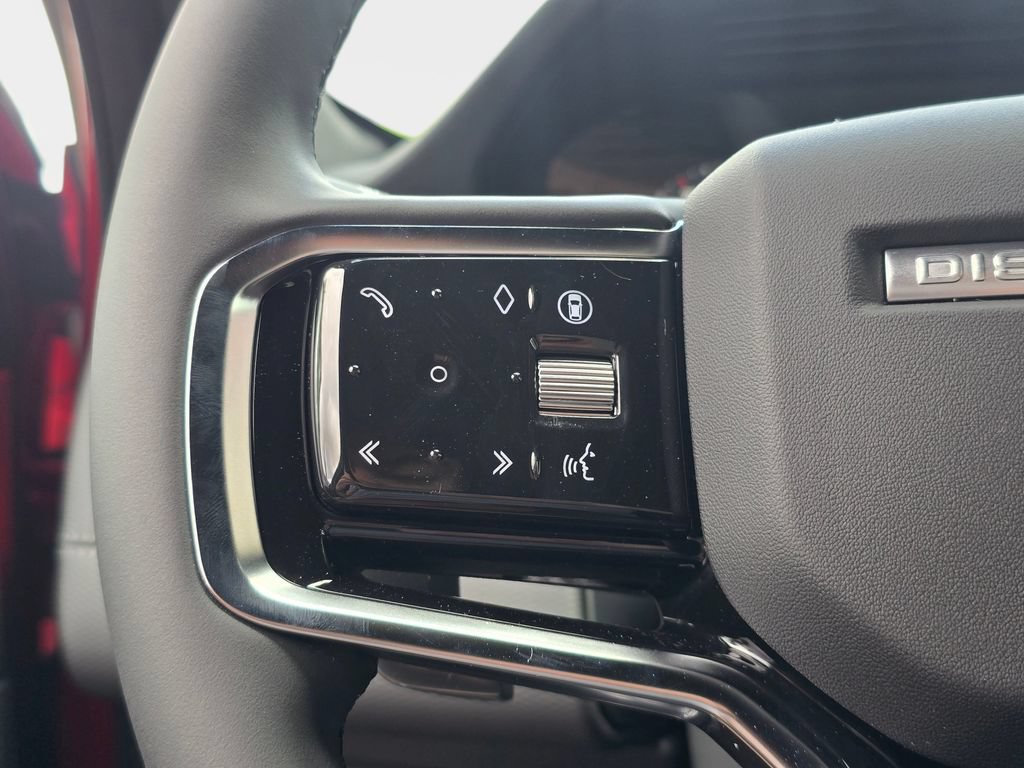 New 2026 Land Rover Discovery Sport Landmark AWD/4WD image 17