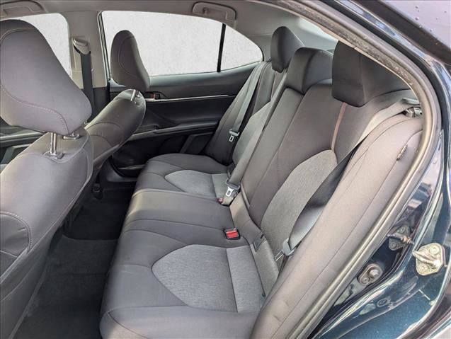Used 2020 Toyota Camry LE image 15