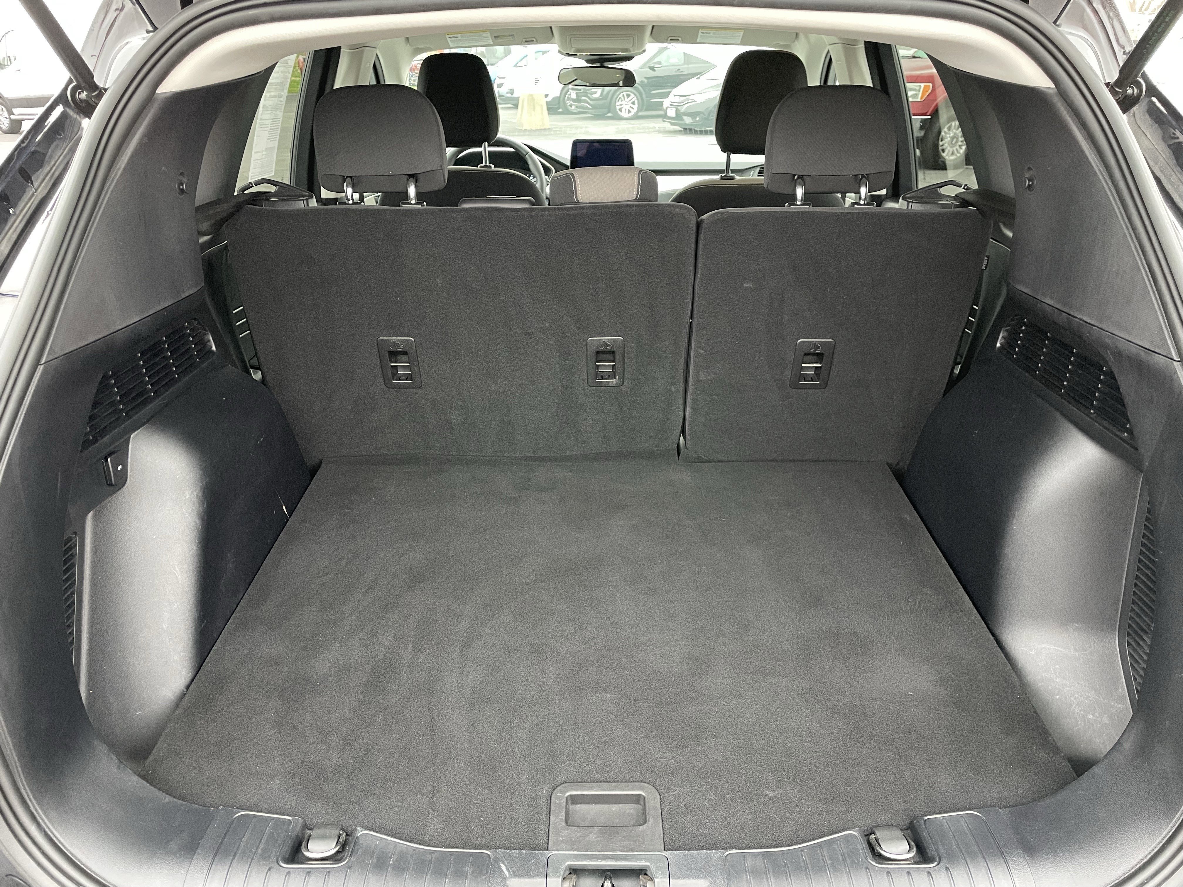 Used 2022 Ford Escape SE w/ Cold Weather Package image 6