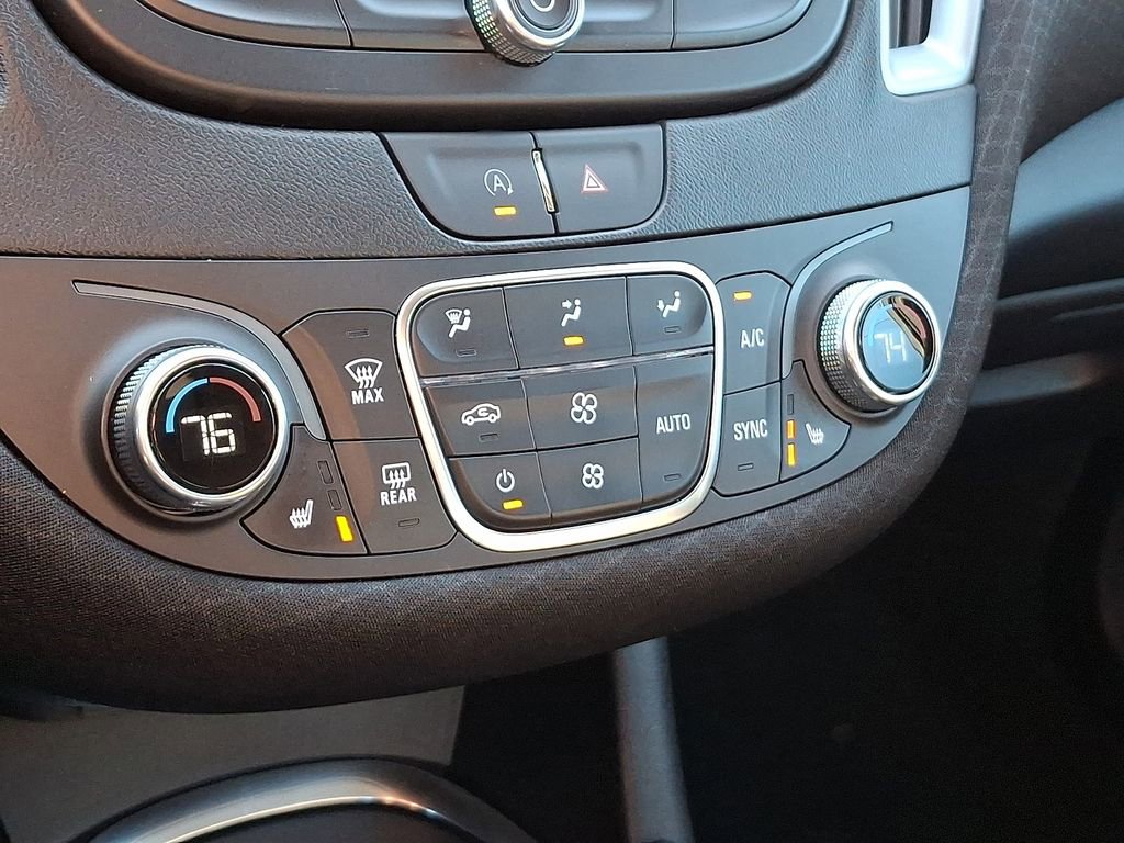 Used 2024 Chevrolet Malibu LT image 16