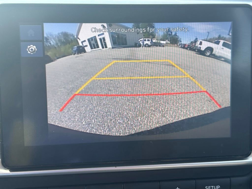 Used 2025 Hyundai Venue SEL FWD image 17
