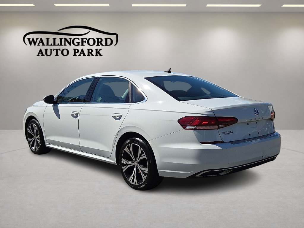 Used 2022 Volkswagen Passat 2.0T SE FWD image 6