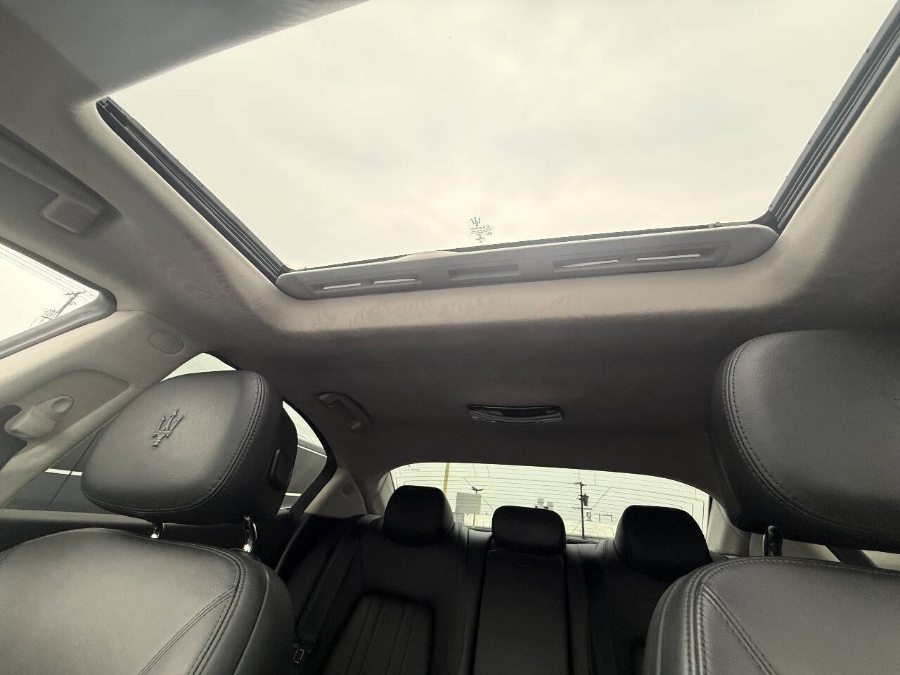 Used 2015 Maserati Ghibli RWD image 13