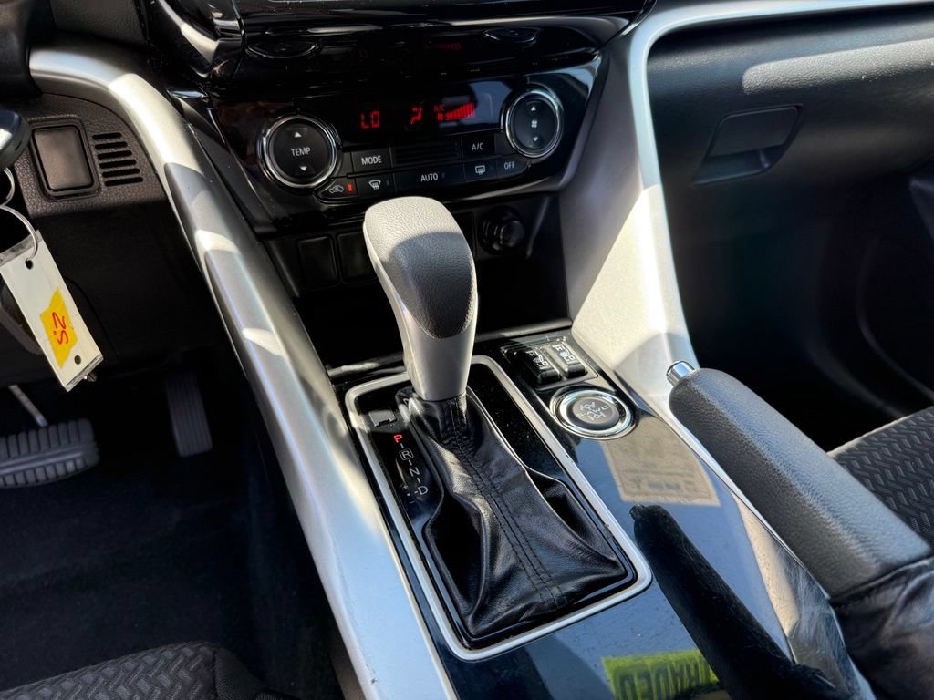 Used 2023 Mitsubishi Eclipse Cross LE AWD/4WD image 27