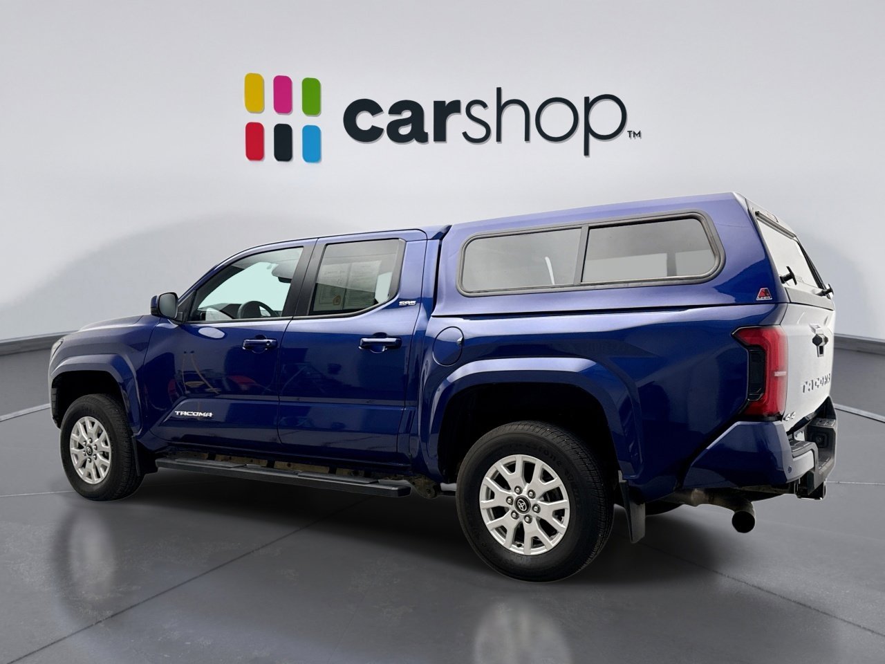 Used 2024 Toyota Tacoma SR5 AWD/4WD image 3