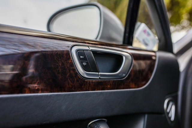 Used 2006 Bentley Flying Spur Flying Spur AWD/4WD image 22