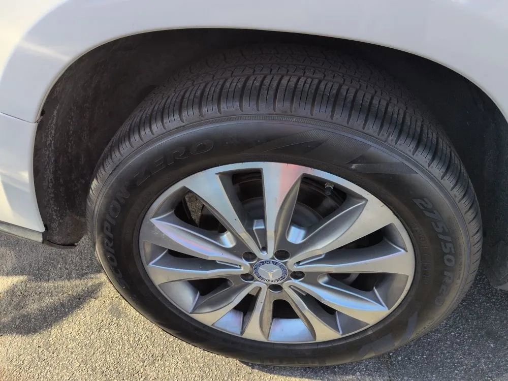 Used 2014 Mercedes-Benz GL 450 4MATIC w/ Appearance Package image 55