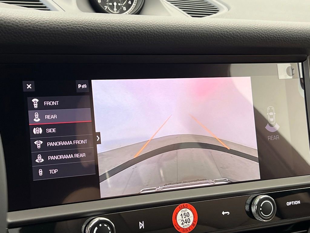 New 2026 Porsche Macan image 23