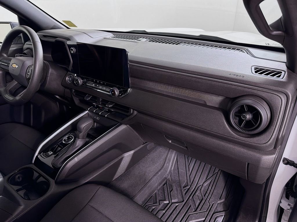 Used 2025 Chevrolet Colorado W/T w/ Advanced Trailering Package image 29