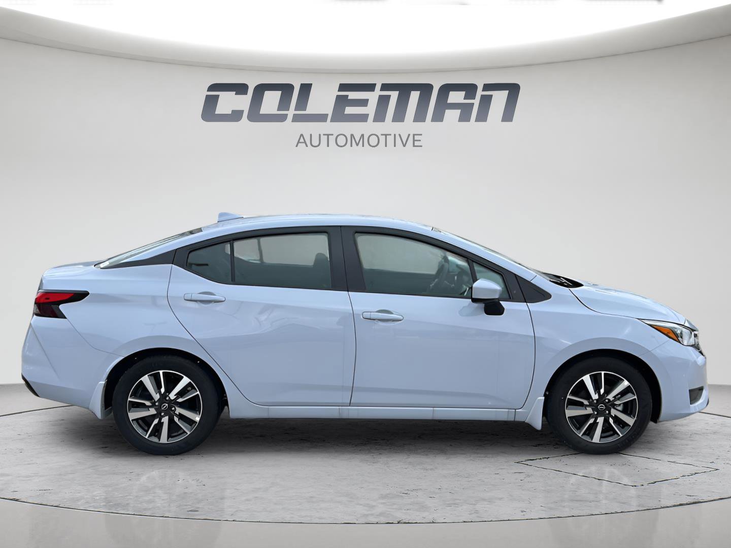 New 2025 Nissan Versa SV w/ Trunk Package FWD image 4