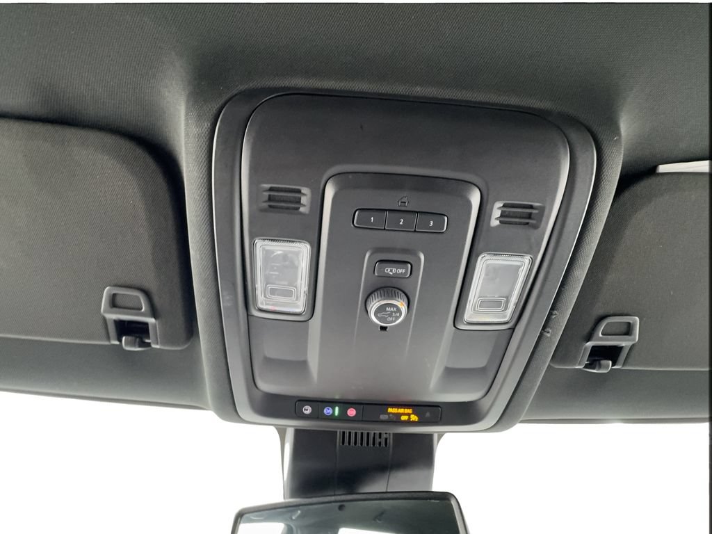 Used 2024 GMC Yukon SLT RWD image 46