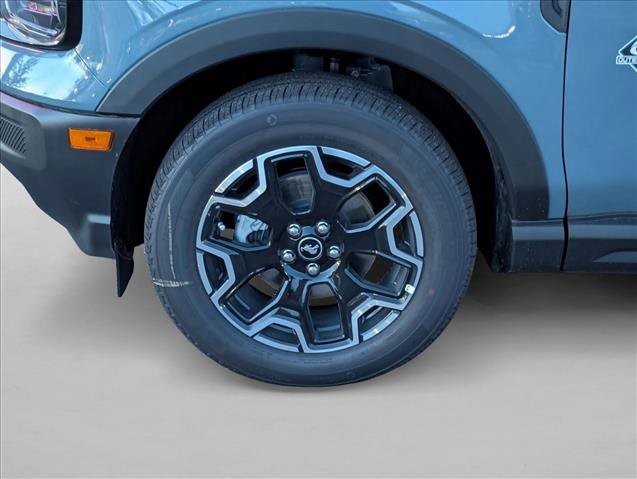 New 2025 Ford Bronco Sport Outer Banks image 9