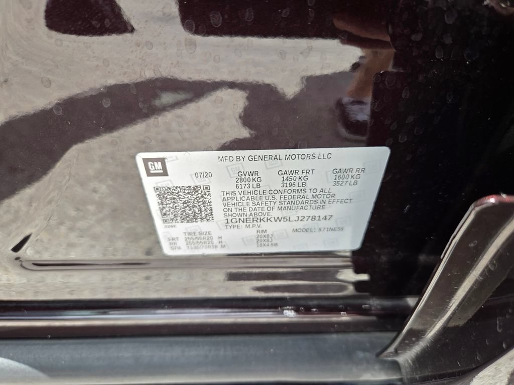 Used 2020 Chevrolet Traverse Premier w/ LPO, Floor Liner Package FWD image 21