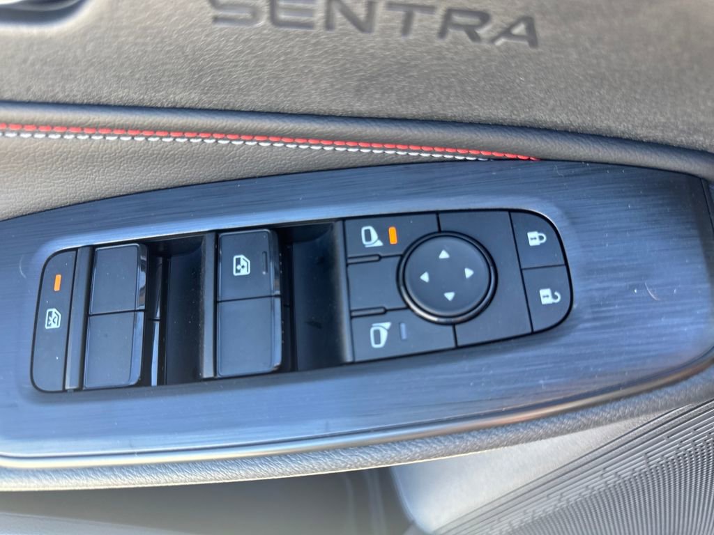 New 2026 Nissan Sentra SR w/ Floor Mat Package image 17