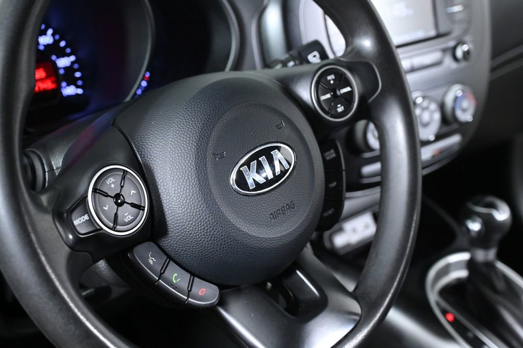 Used 2019 Kia Soul image 11
