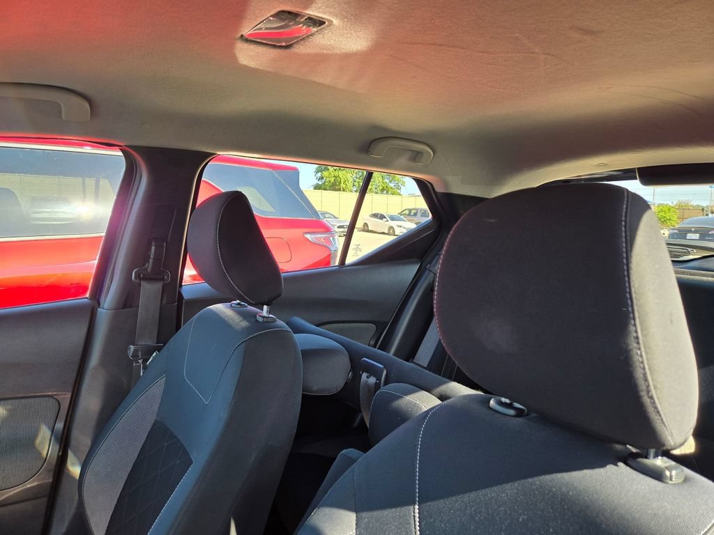 Used 2019 Nissan Kicks SV FWD image 5