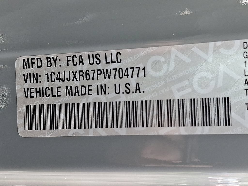 Used 2023 Jeep Wrangler Unlimited Rubicon 4xe AWD/4WD image 29