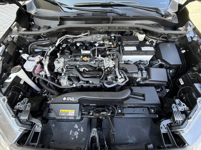 Used 2023 Toyota Corolla Cross LE w/ Moonroof Package AWD/4WD image 14