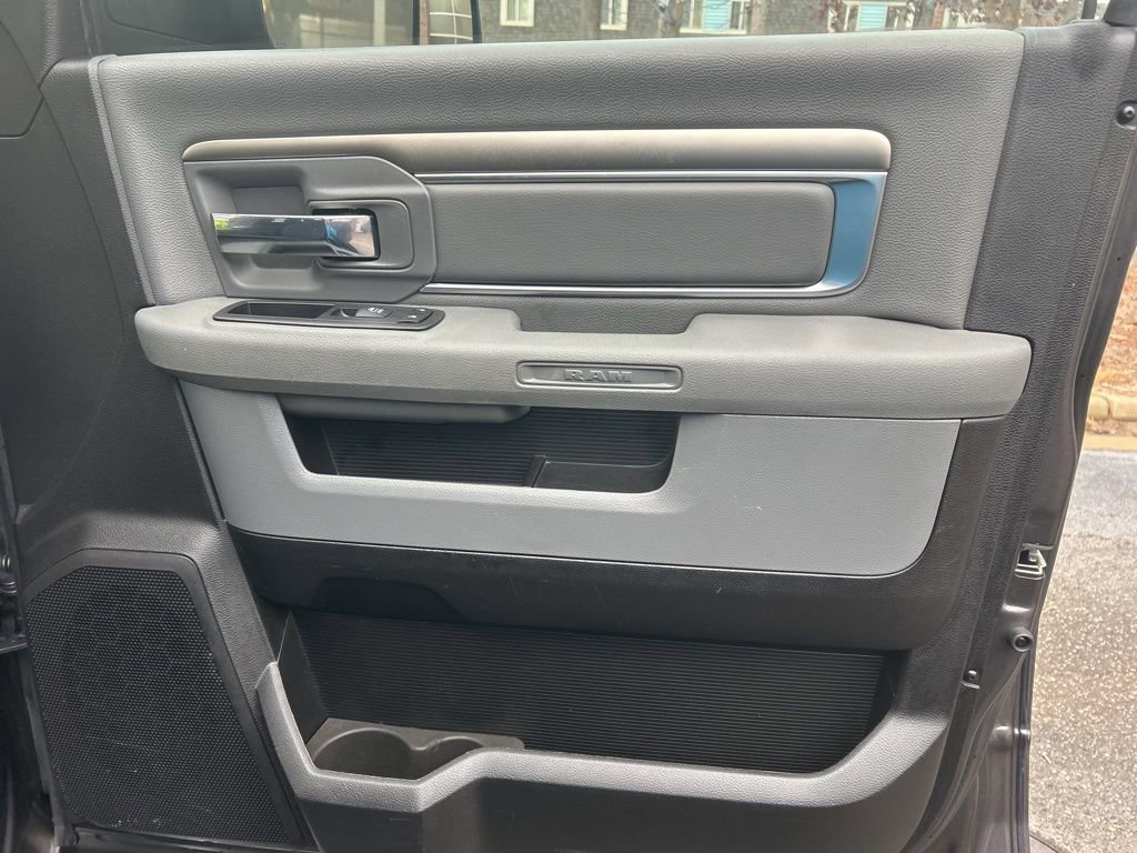 Used 2018 RAM 2500 Big Horn image 24