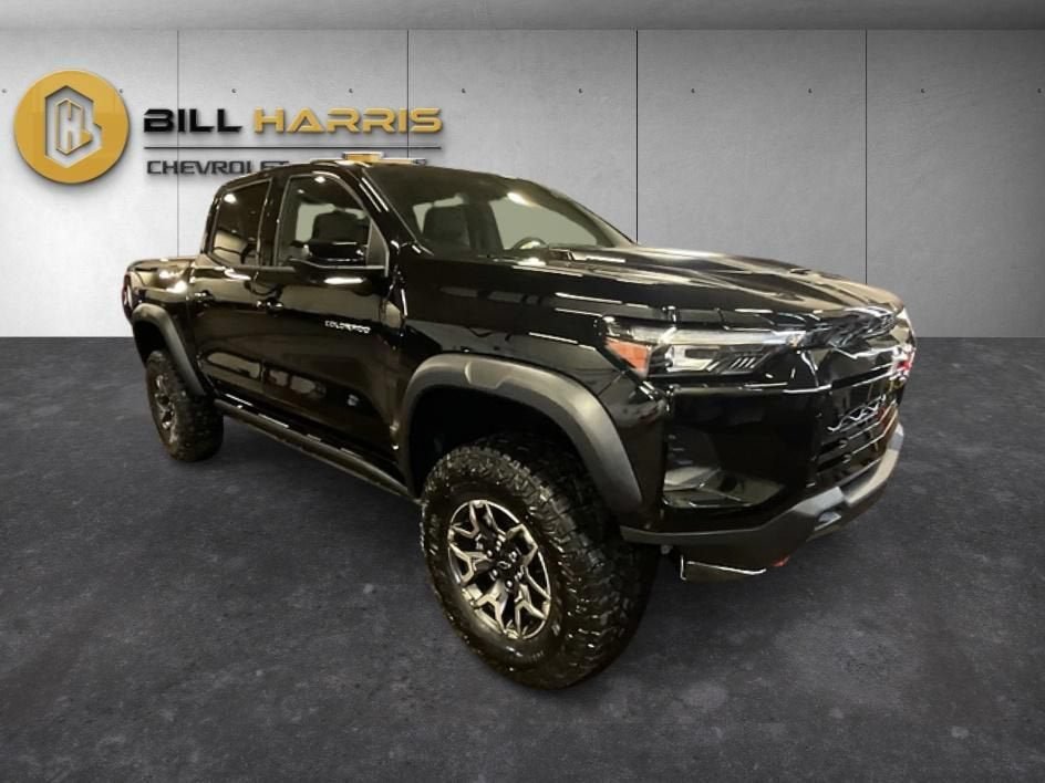 New 2026 Chevrolet Colorado ZR2 w/ Technology Package AWD/4WD image 9