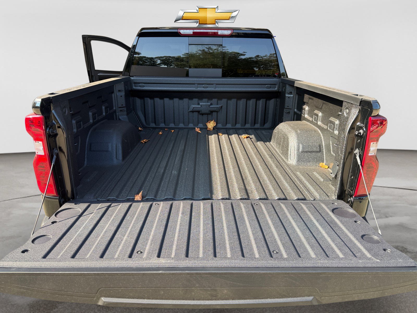 New 2026 Chevrolet Silverado 1500 LT AWD/4WD image 17