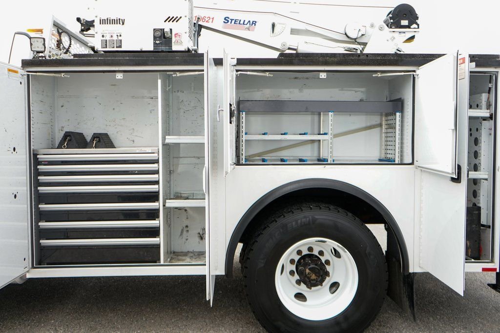 Used 2019 Ford F750 2WD Regular Cab Super Duty image 6