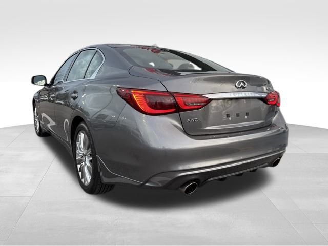 Used 2019 INFINITI Q50 Luxe w/ Essential Package (3.0T Luxe) image 9