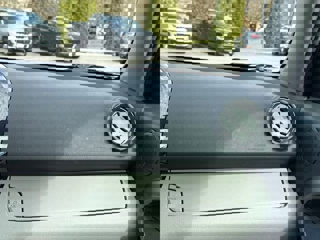 Used 2014 Toyota RAV4 EV FWD image 14