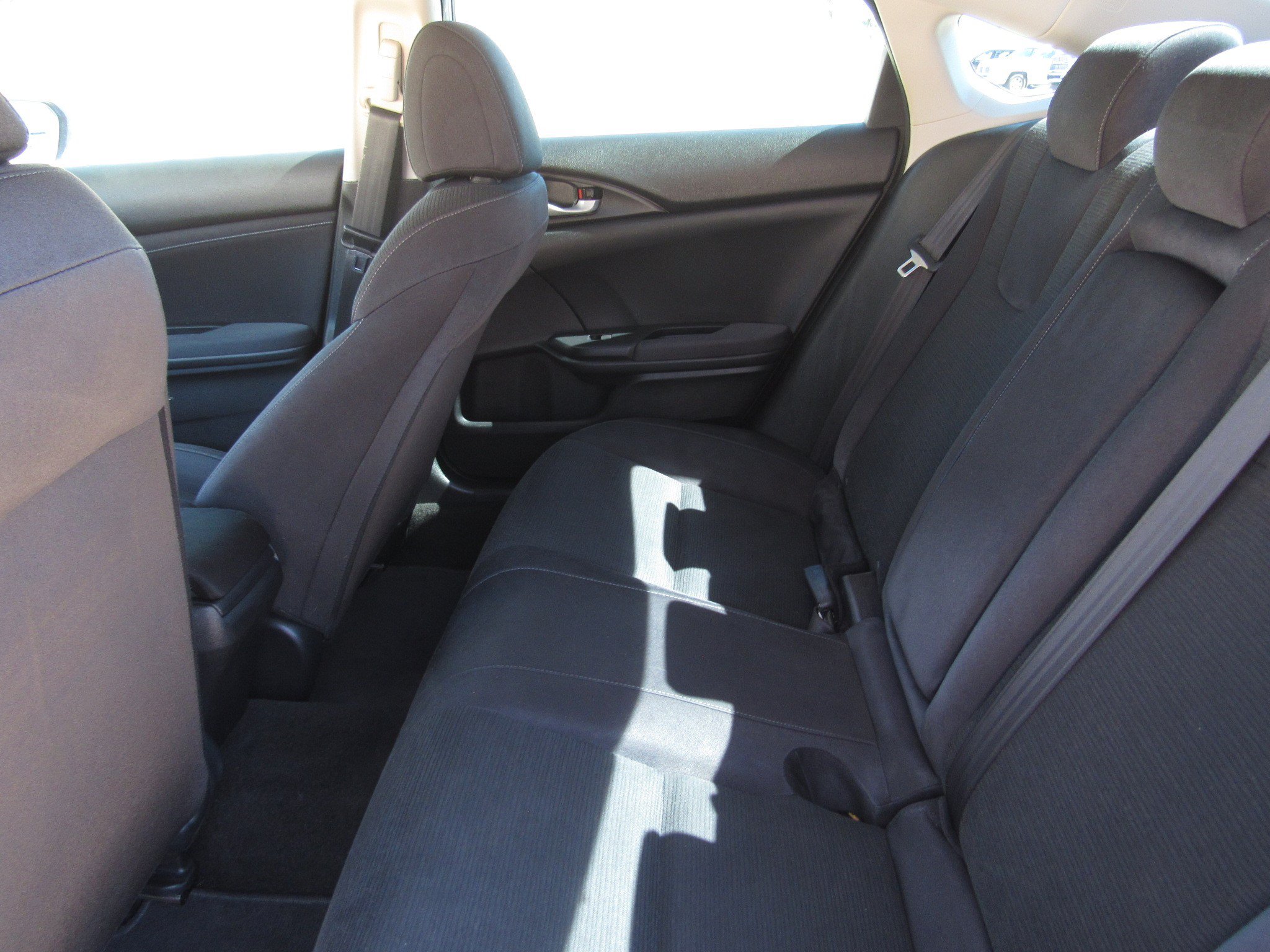 Used 2019 Honda Insight EX image 12